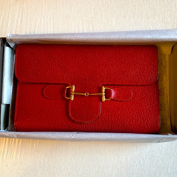 Gucci Handbags - Gucci horsebit leather wallet